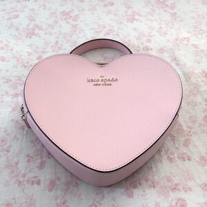✨ Kate Spade Heart Crossbody — Pink Chalk (WKR00339) ✨